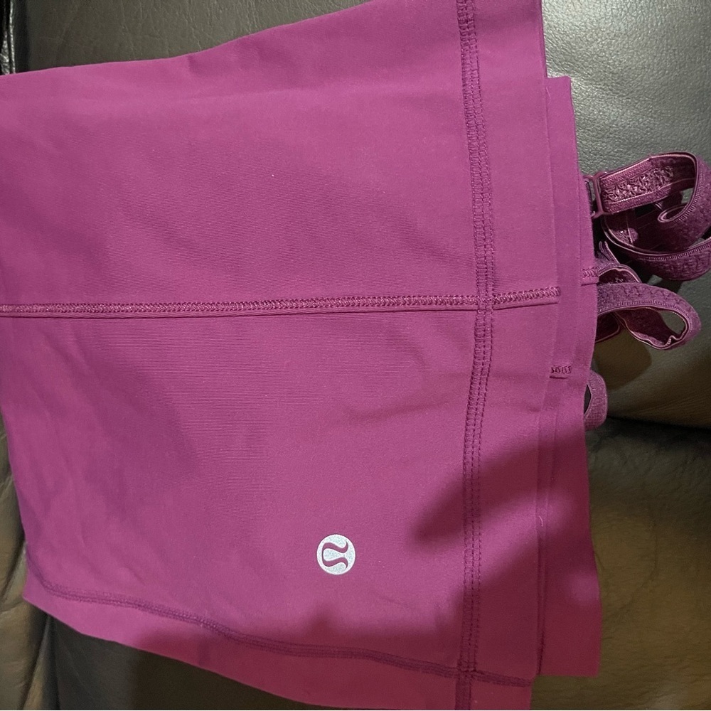 Lululemon size 8 Purple Sports Bra - Picture 3 of 9
